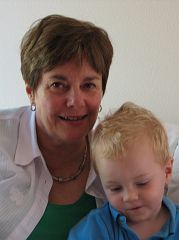 IMG_3295_crop Gogo and Matthew.