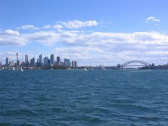 IMG_4241 The harbour on a windy day.
Romina and I went in on the ferry, to Chinatown in the city. 