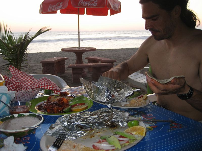 SAL_0395 Dinner was often poached swordfish with chillis, tomatoes and onion, served with rice, beans, tortillas (home-made) and salsa. Sometimes we had prawns, ceviche, guacamole, red snapper, chicken quesidillas, fish tacos or chilli rellanos...mmmmm. Best Mexican food ever!