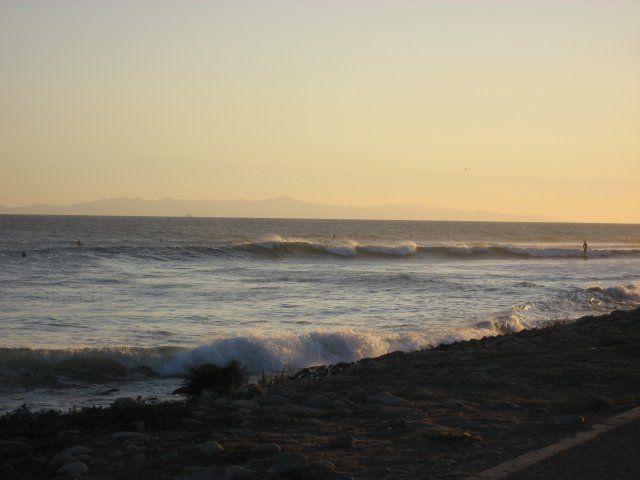 IMG_8043_t A 3-hour pit-stop to surf washes it all away.