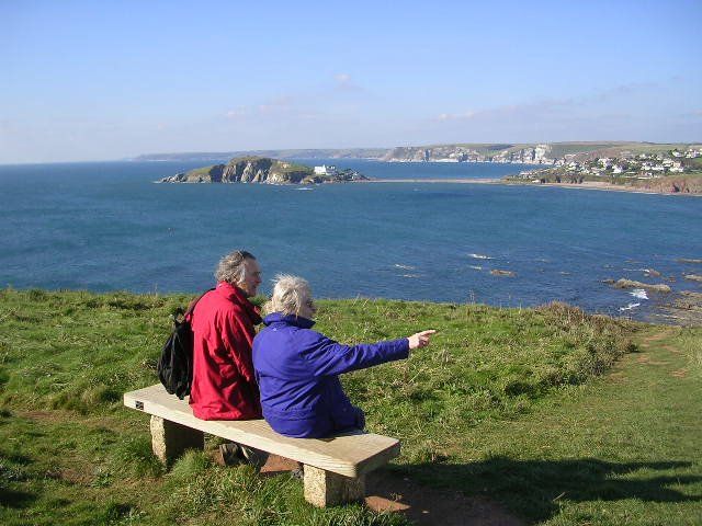 DSCN1908 Mum points to the surf spot at Bigbury in the mouth of the Avon...