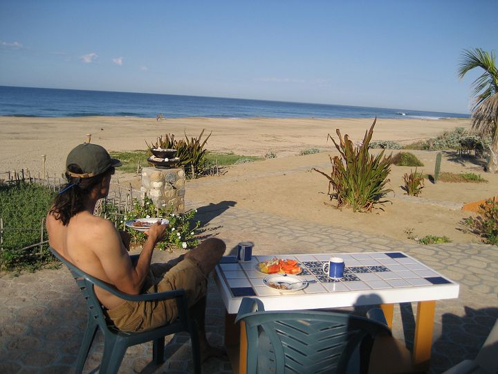 IMG_2851.JPG - Checking out the local spot over a hearty breakfast.